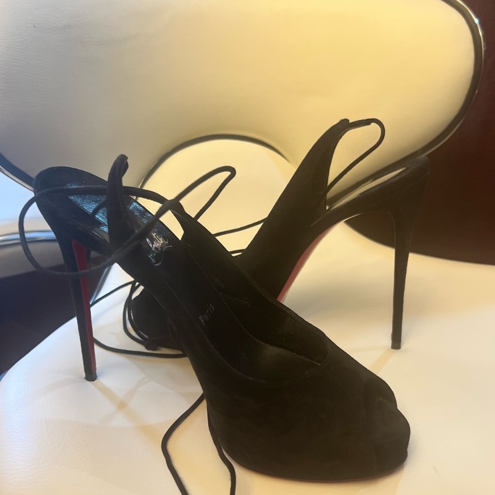 Christian Louboutin 👠 black suede laced up ankle